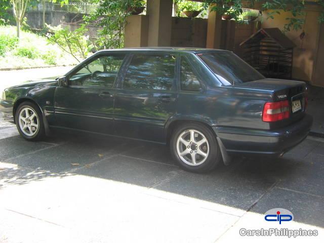 Volvo S70 in Aurora