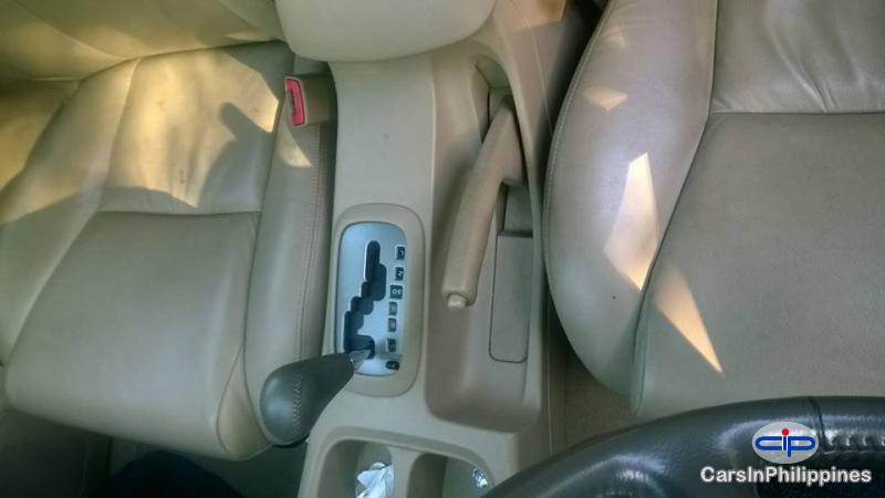 Toyota Fortuner - image 4