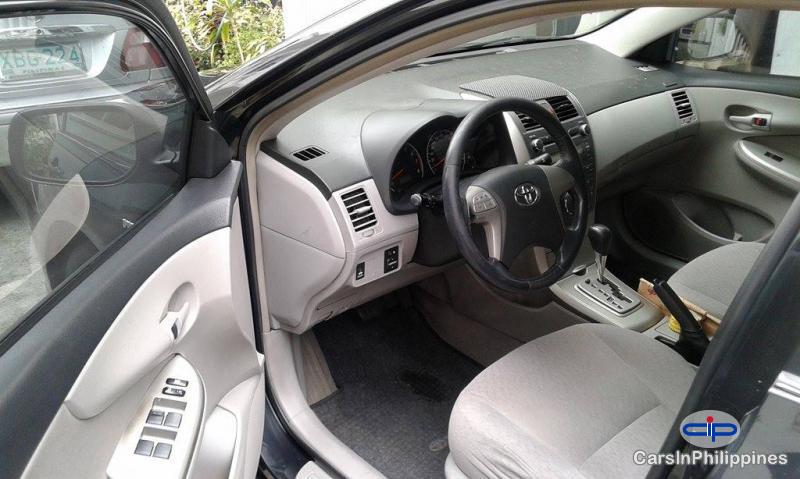 Toyota Corolla Automatic - image 4