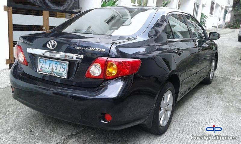 Toyota Corolla Automatic - image 8