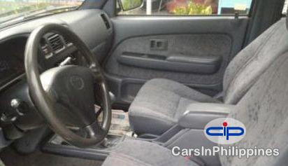Toyota Hilux Manual - image 2