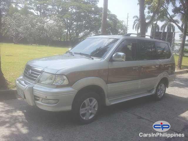 Picture of Toyota Revo