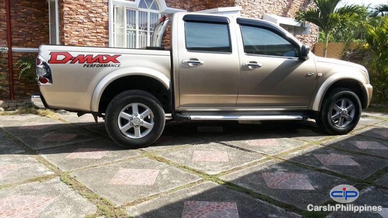 Isuzu D-Max Automatic - image 8