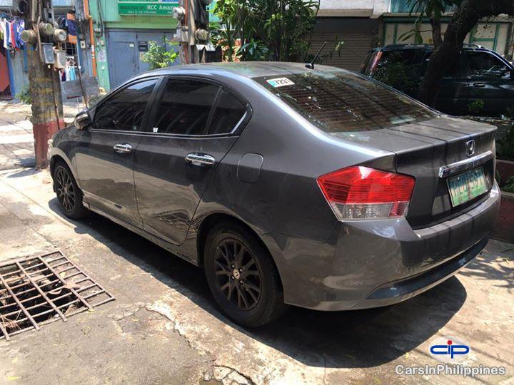 Honda City Automatic - image 2