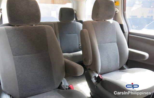 Toyota Previa Automatic - image 7