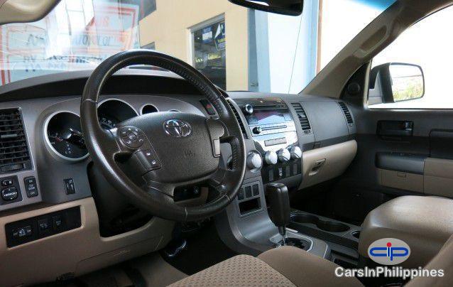 Toyota Tundra Automatic - image 2