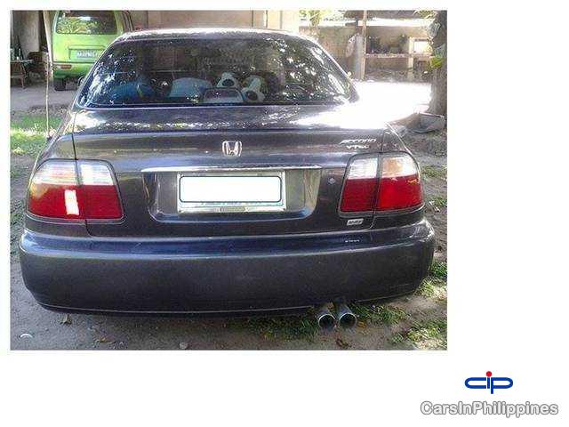 Honda Accord Automatic - image 2