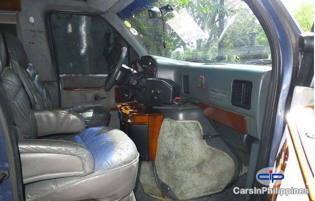 Ford Econoline Automatic - image 5