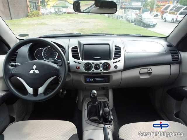 Mitsubishi Strada Manual 2014