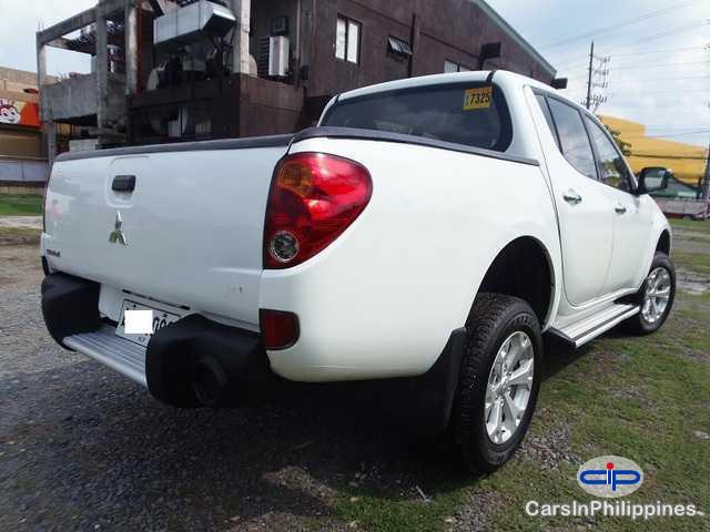 Mitsubishi Strada Manual 2014 in Quezon