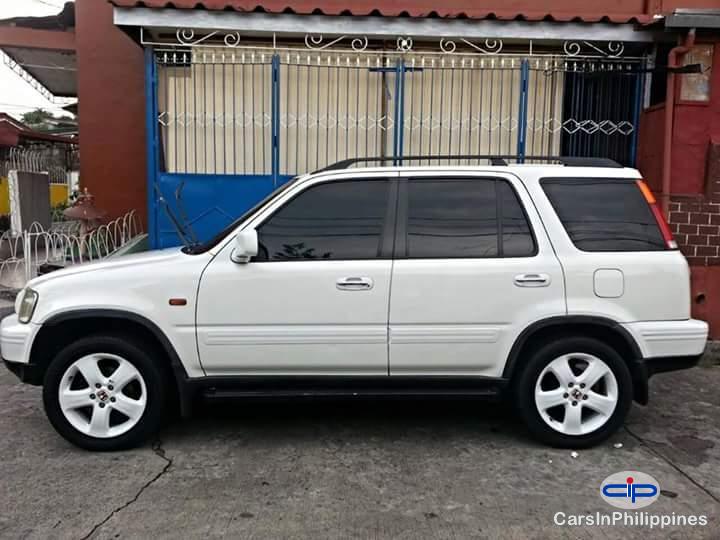 Honda CR-V Automatic - image 7