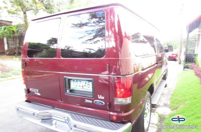 Ford Econoline Automatic - image 10