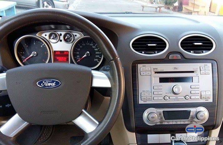 Ford Focus Automatic - image 5