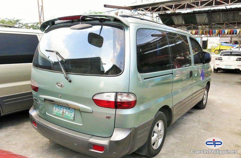 Hyundai Starex Automatic - image 10