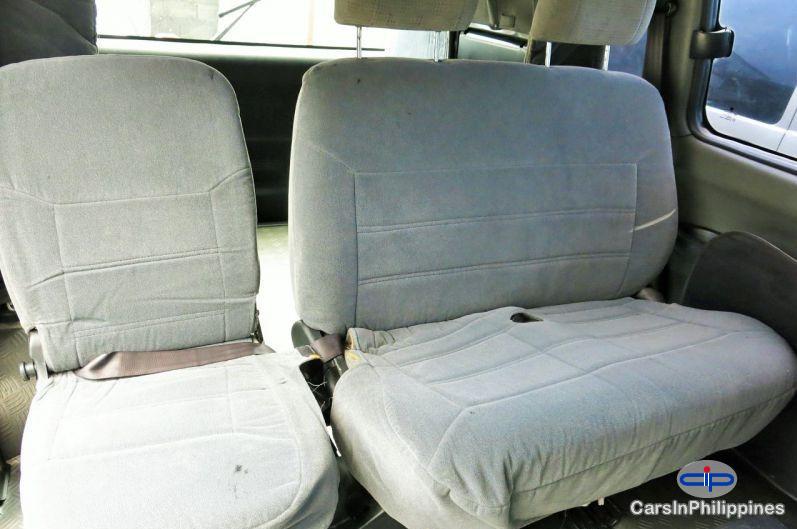 Hyundai Starex Automatic - image 6