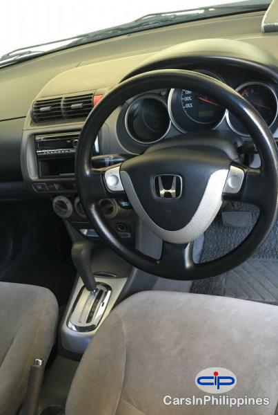 Honda City Automatic - image 7