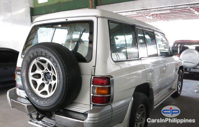 Mitsubishi Pajero Automatic - image 10