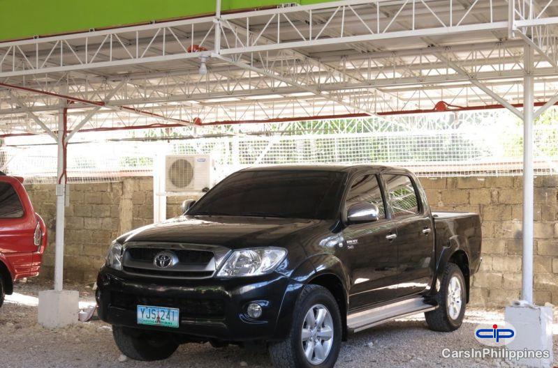 Toyota Hilux Manual - image 9
