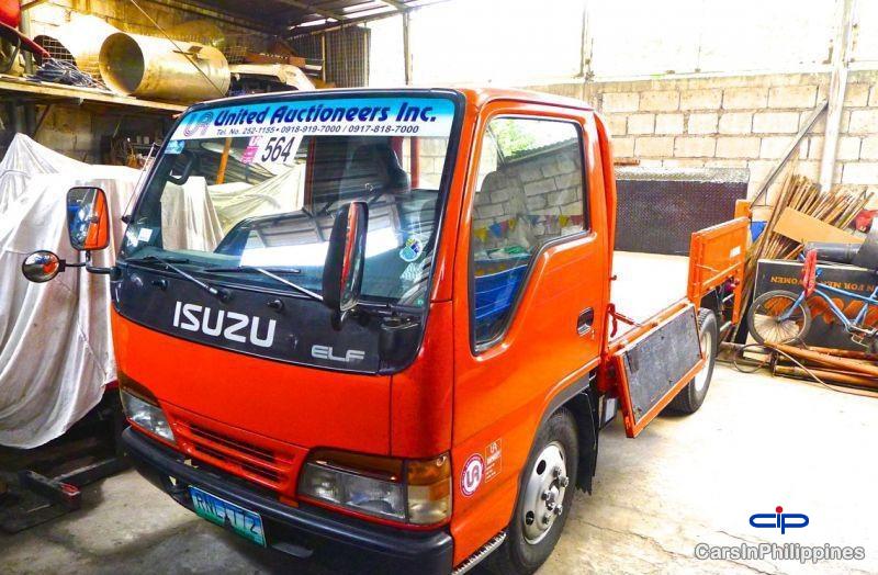Picture of Isuzu Elf Manual