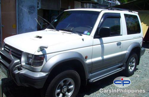 Picture of Mitsubishi Pajero Manual 2002