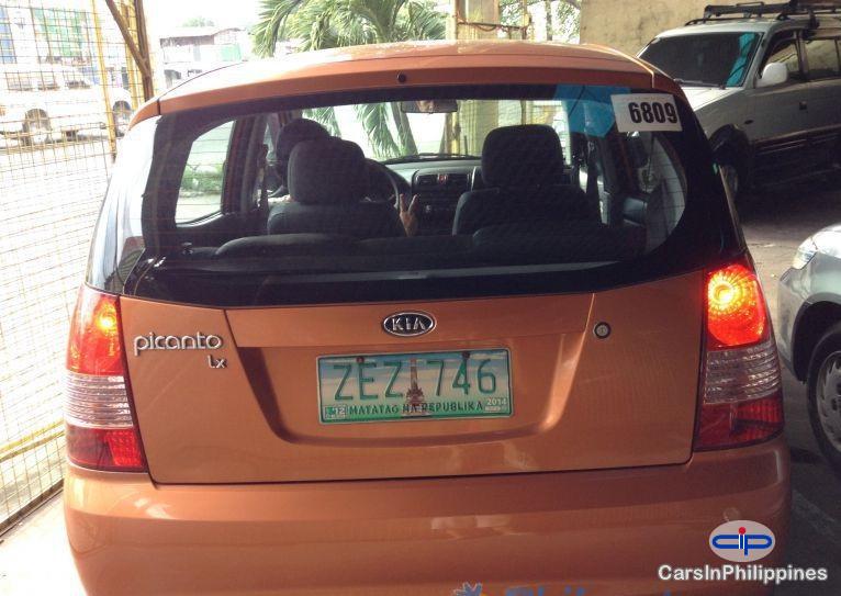 Kia Picanto Automatic - image 4