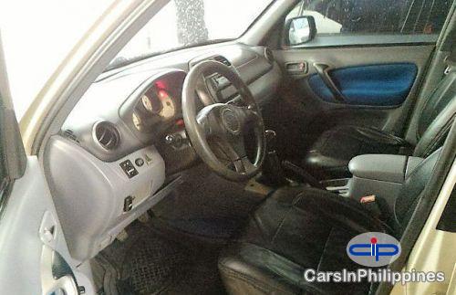 Toyota RAV4 Manual - image 4