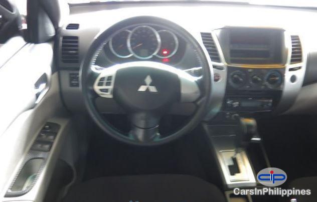 Mitsubishi Montero Sport - image 3