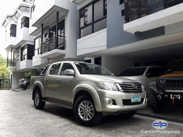 Toyota Hilux Manual 2011 in Cavite