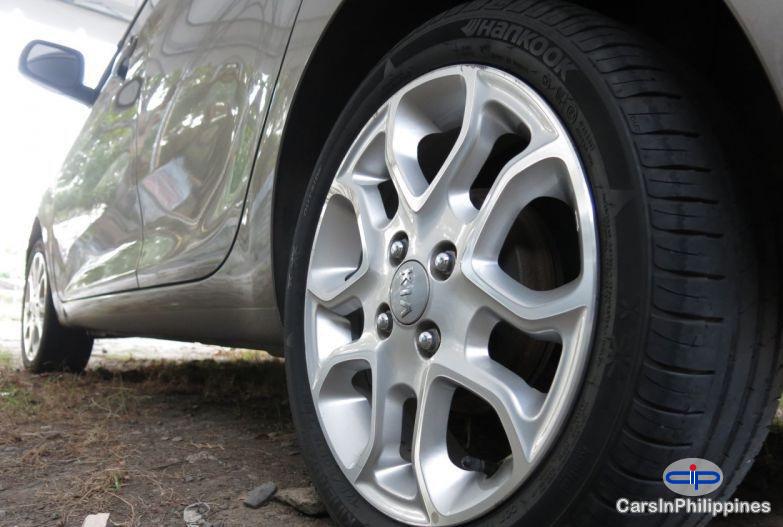 Kia Picanto Automatic - image 3