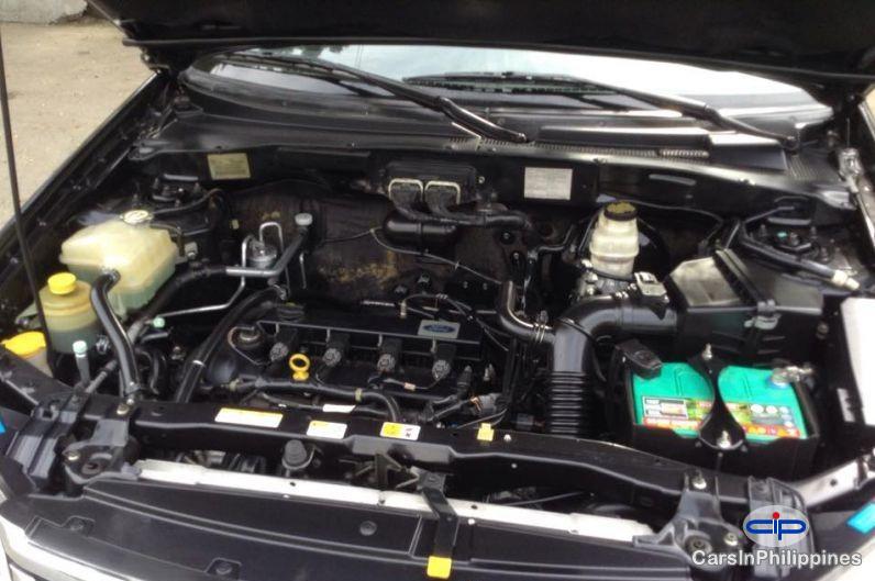 Ford Escape Automatic - image 6