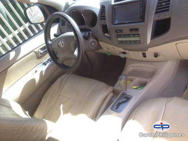 Toyota Fortuner Automatic - image 3