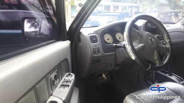 Nissan Frontier Automatic 2010 - image 3
