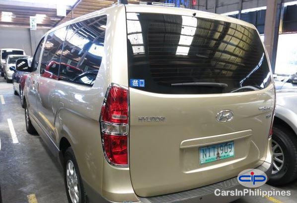 Hyundai Starex