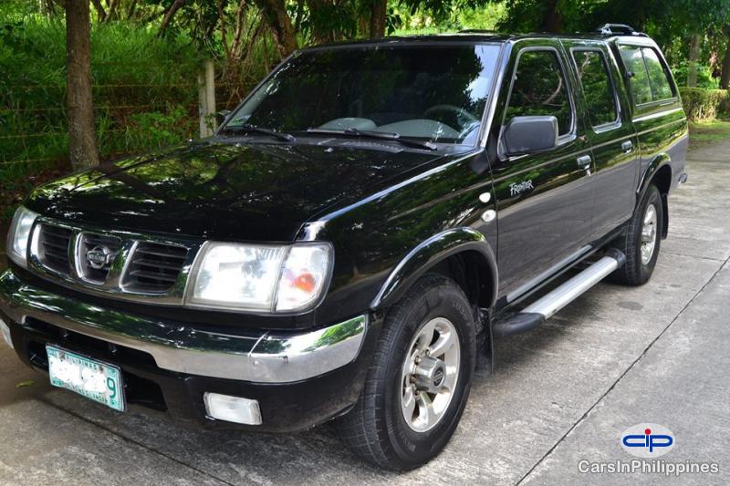 Nissan Frontier Manual 2002 - image 2