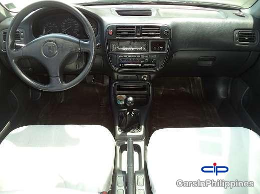 Honda Civic - image 2