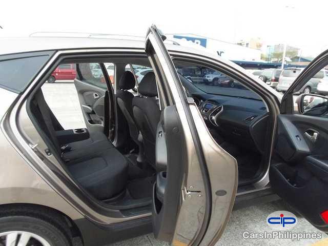Hyundai Tucson in Antique