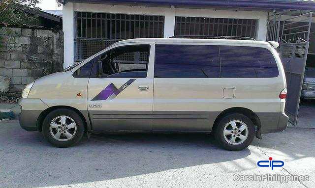 Hyundai Starex