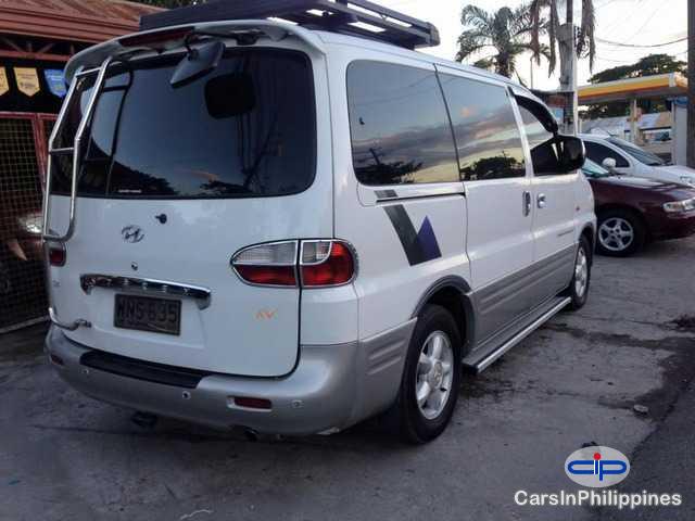 Hyundai Starex