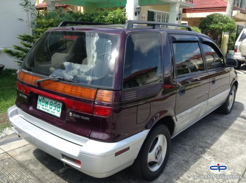 Mitsubishi Space Wagon Automatic 2015 - image 9