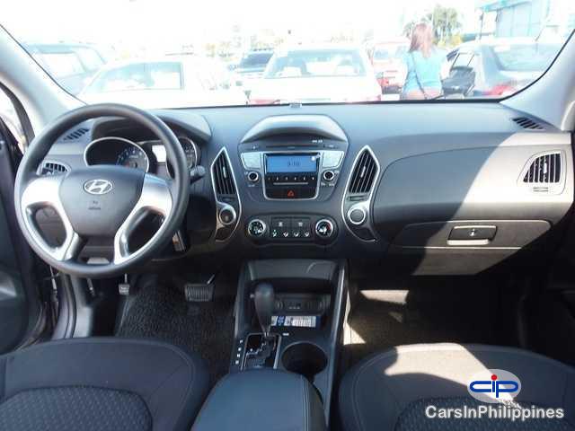 Hyundai Tucson in Antique