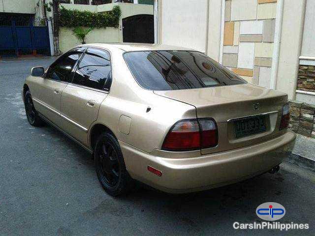 Honda Accord - image 3