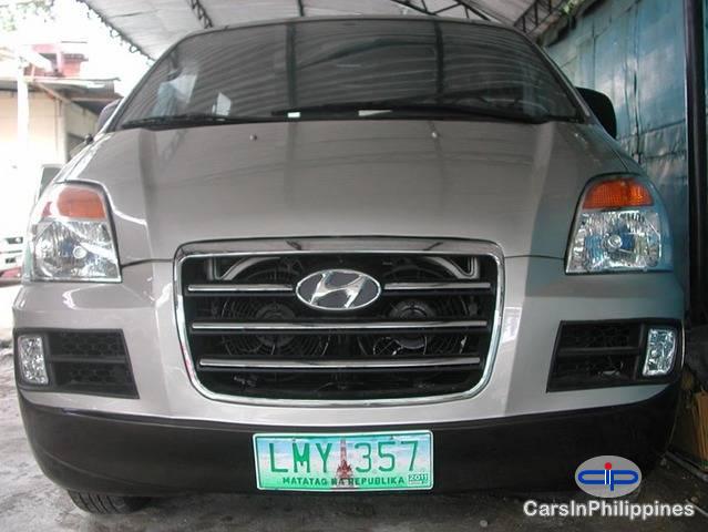 Picture of Hyundai Starex