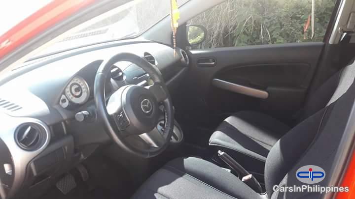 Mazda Mazda2 - image 2