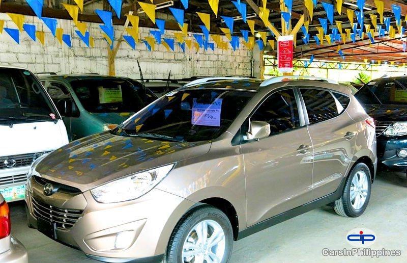 Picture of Hyundai Tucson Manual 2010