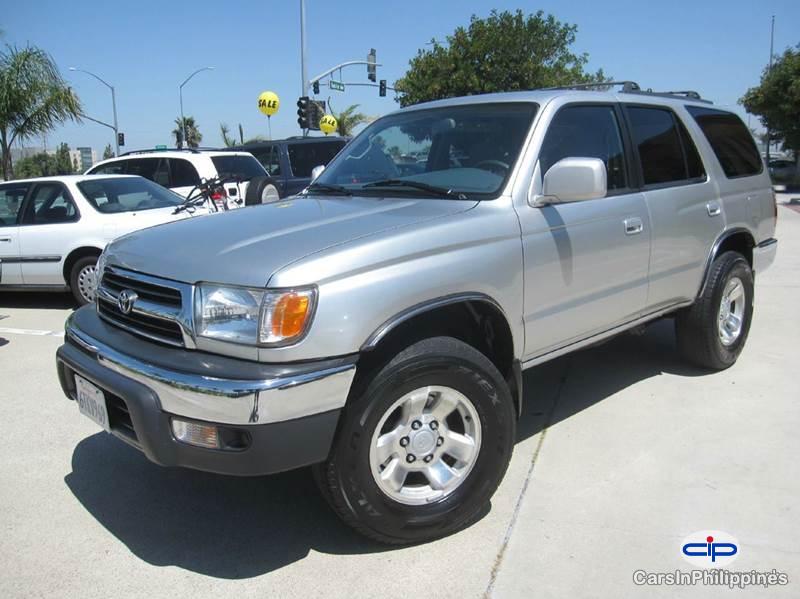 Pictures of Toyota 4Runner Automatic 2000