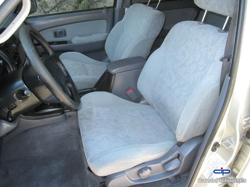 Toyota 4Runner Automatic 2000 - image 4