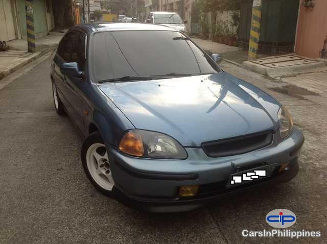 Honda Civic Automatic - image 3