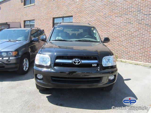 Toyota Sequoia Automatic 2005 - image 2