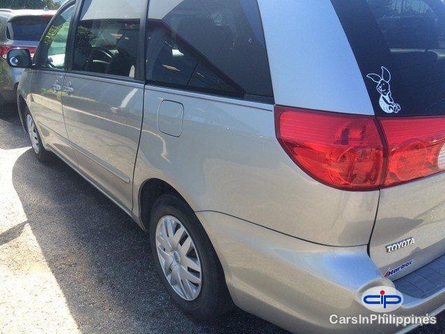 Toyota Sienna Automatic 2006 - image 3