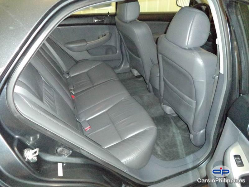 Honda Accord Automatic 2003 - image 8